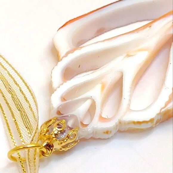 Seashell Conch Slice Glitter Gold Ribbon Handmade Christmas Ornament - Picture 10 of 12